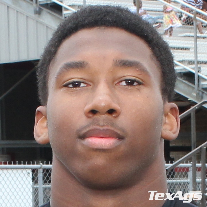 Arlington Martin defensive end Myles Garrett verbally commits to Texas A&M