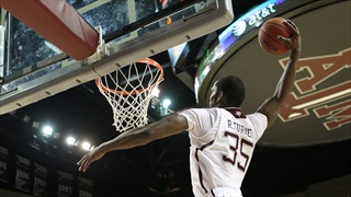 Aggies remain unbeaten in Reed Arena