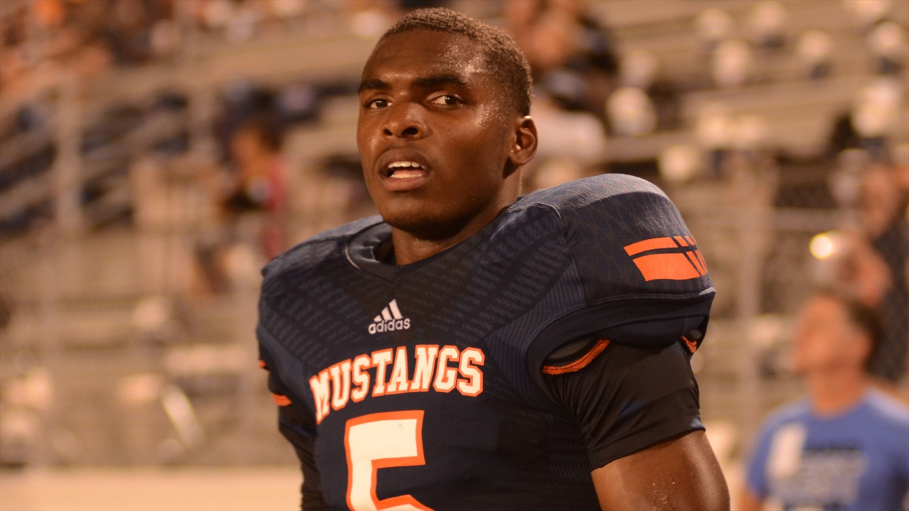 Devin Duvernay making summer plans | TexAgs