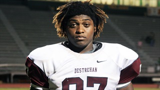 Elite '16 DT shares early thoughts on recruiting process