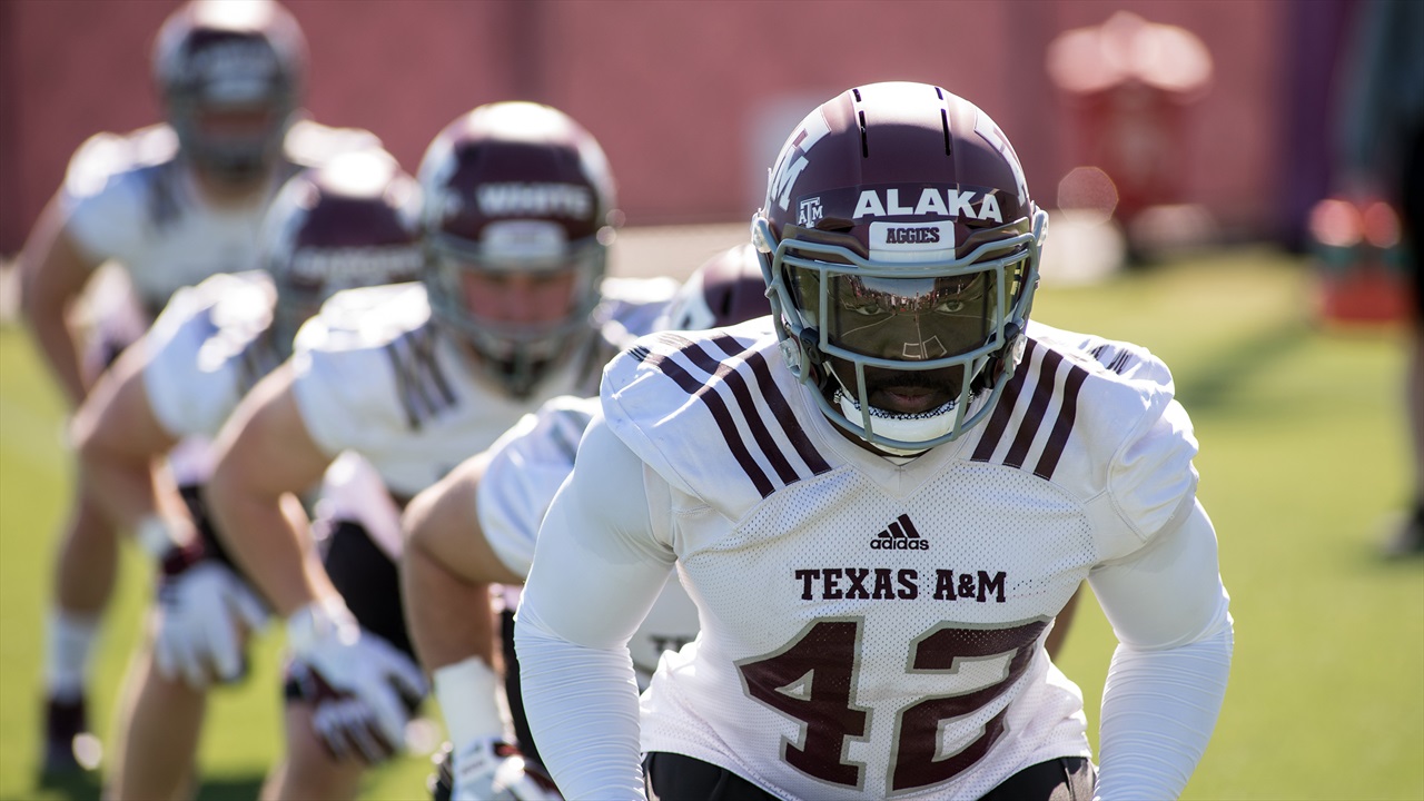 Football Photo Gallery: Day 1 Of Texas A&M's Spring Practices | TexAgs