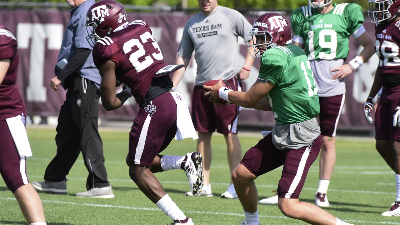 Football Photo Gallery: Day 13 Of Texas A&M's Spring Practices | TexAgs