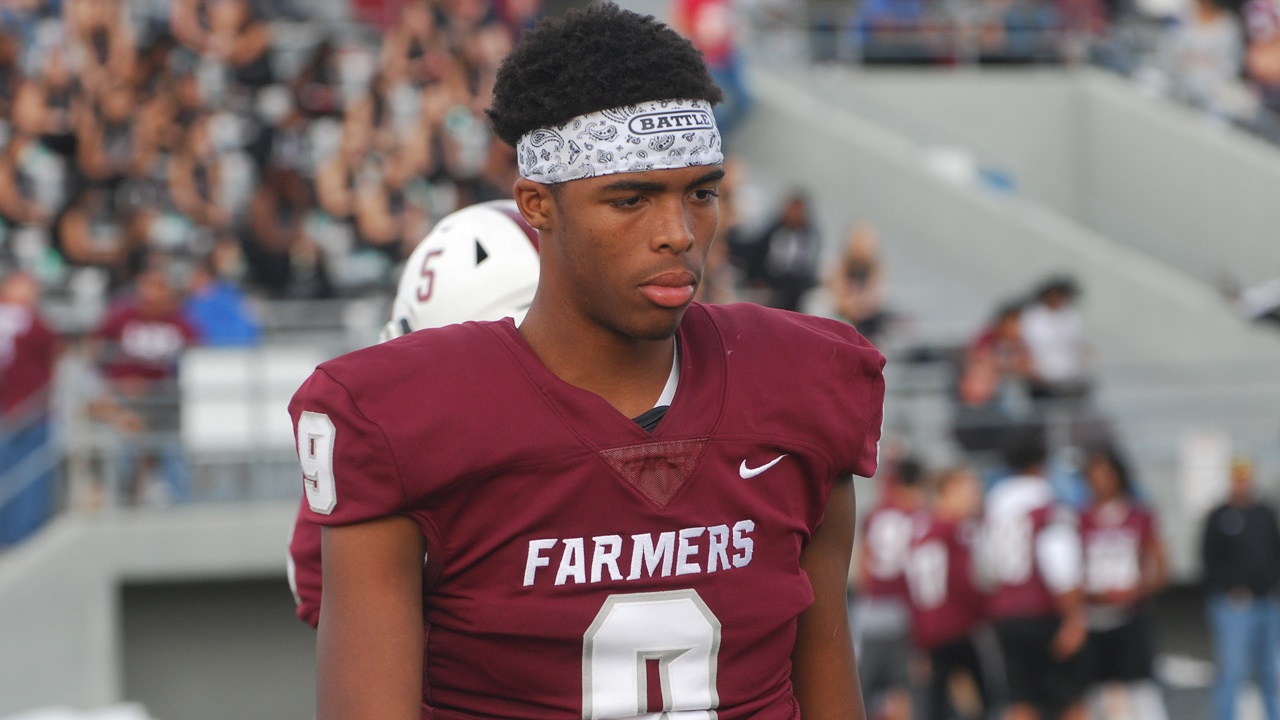 2022 WR Armani Winfield ready to get back on the football field