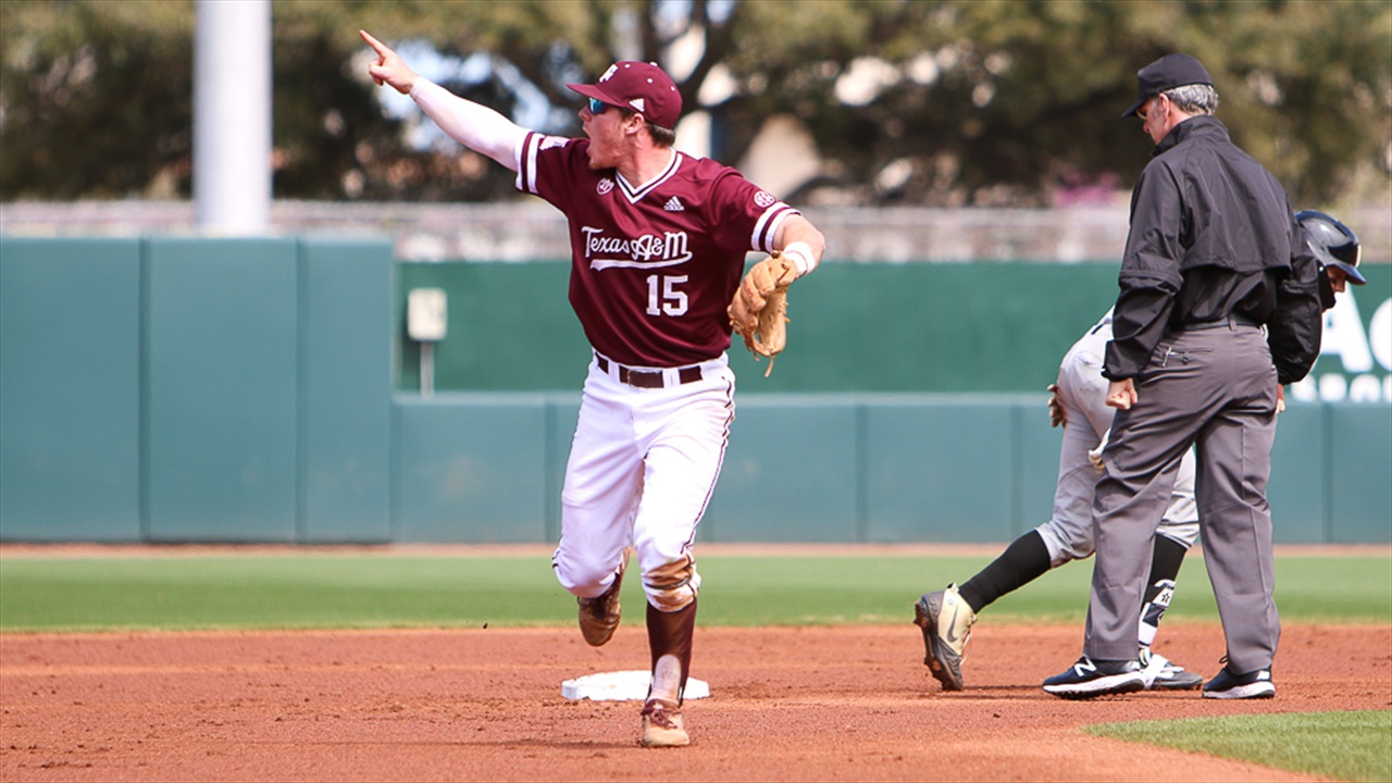 Baseball Photo Gallery No. 19 Texas A&M wins series over No. 1