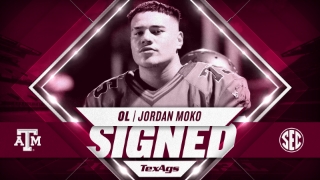 JUCO offensive lineman Jordan Moko signs with Texas A&M