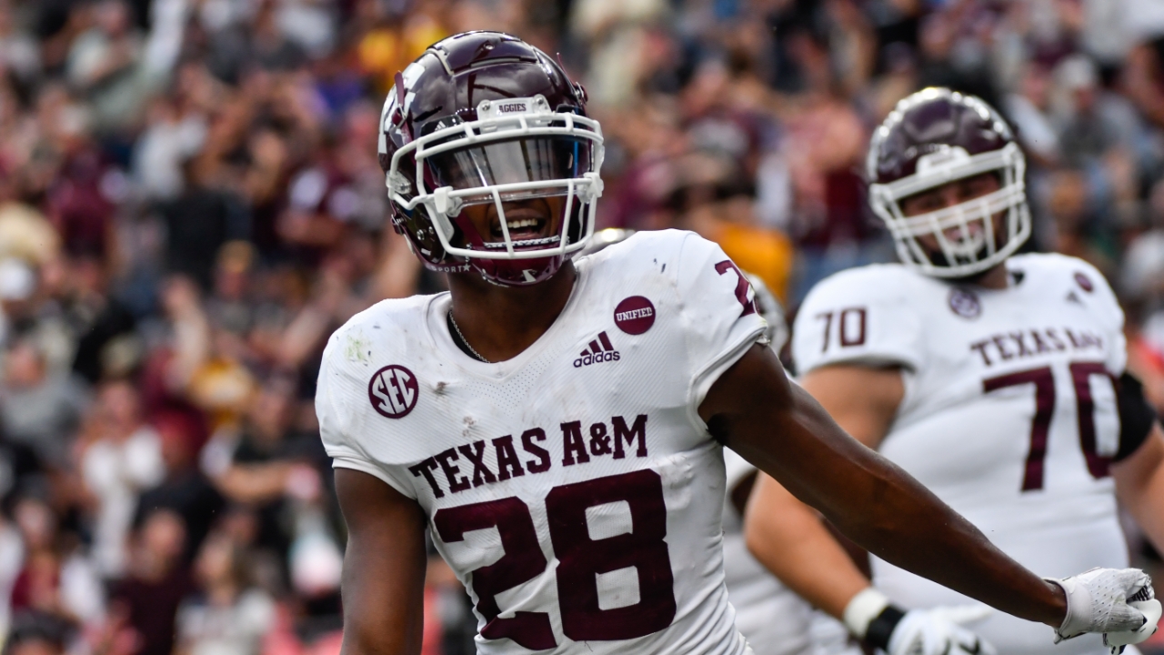 Texas A&M junior running back Isaiah Spiller declares for 2022 NFL draft