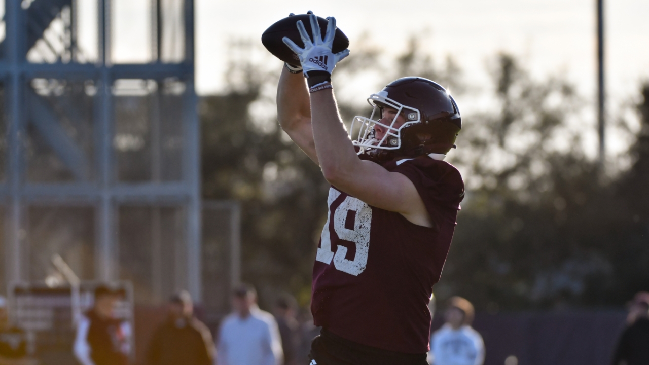 Football Photo Gallery: Day 2 Of Texas A&M's Spring Practices | TexAgs