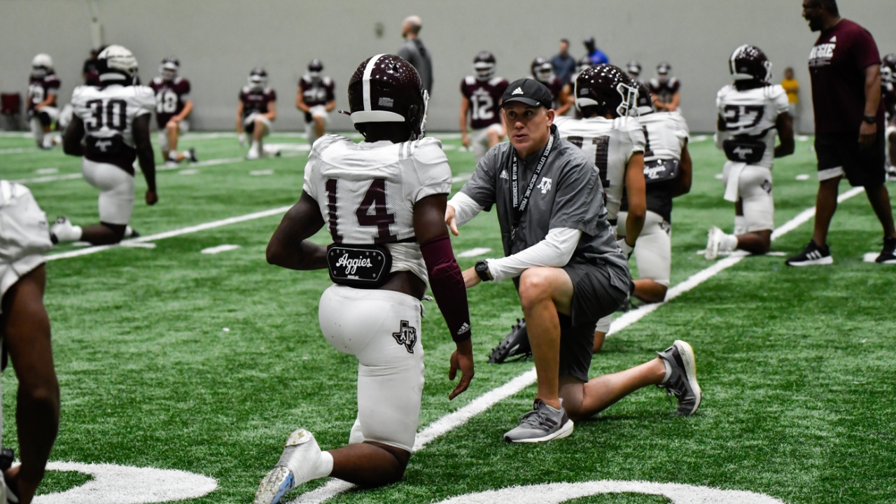 photo-gallery-practice-16-of-texas-a-m-s-2022-fall-camp-texags
