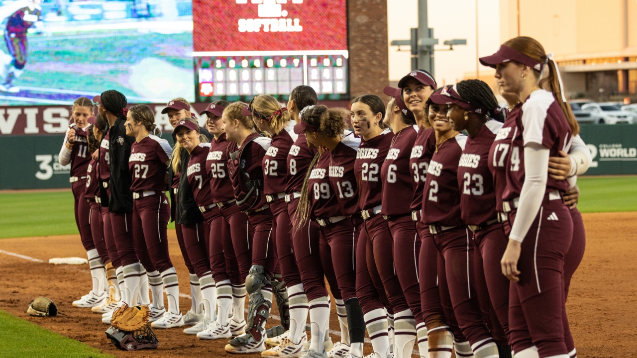 Photo Gallery Aggies go 60 in Texas A&M Invitational to open season