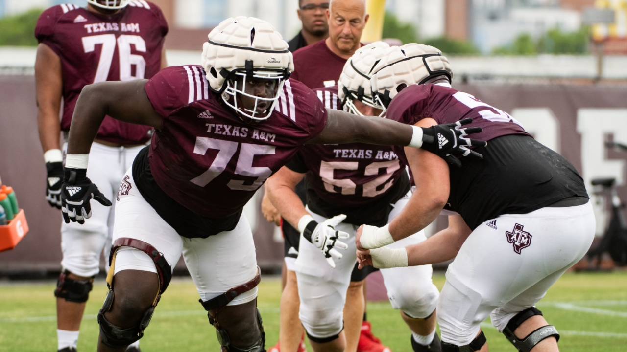 Football Photo Gallery: Day 7 Of Texas A&M's Spring Practices | TexAgs