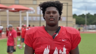Katy offensive lineman Coen Echols closing in on college decision