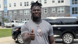 Move-in Day: Five-star DL David Hicks excited to call Aggieland home