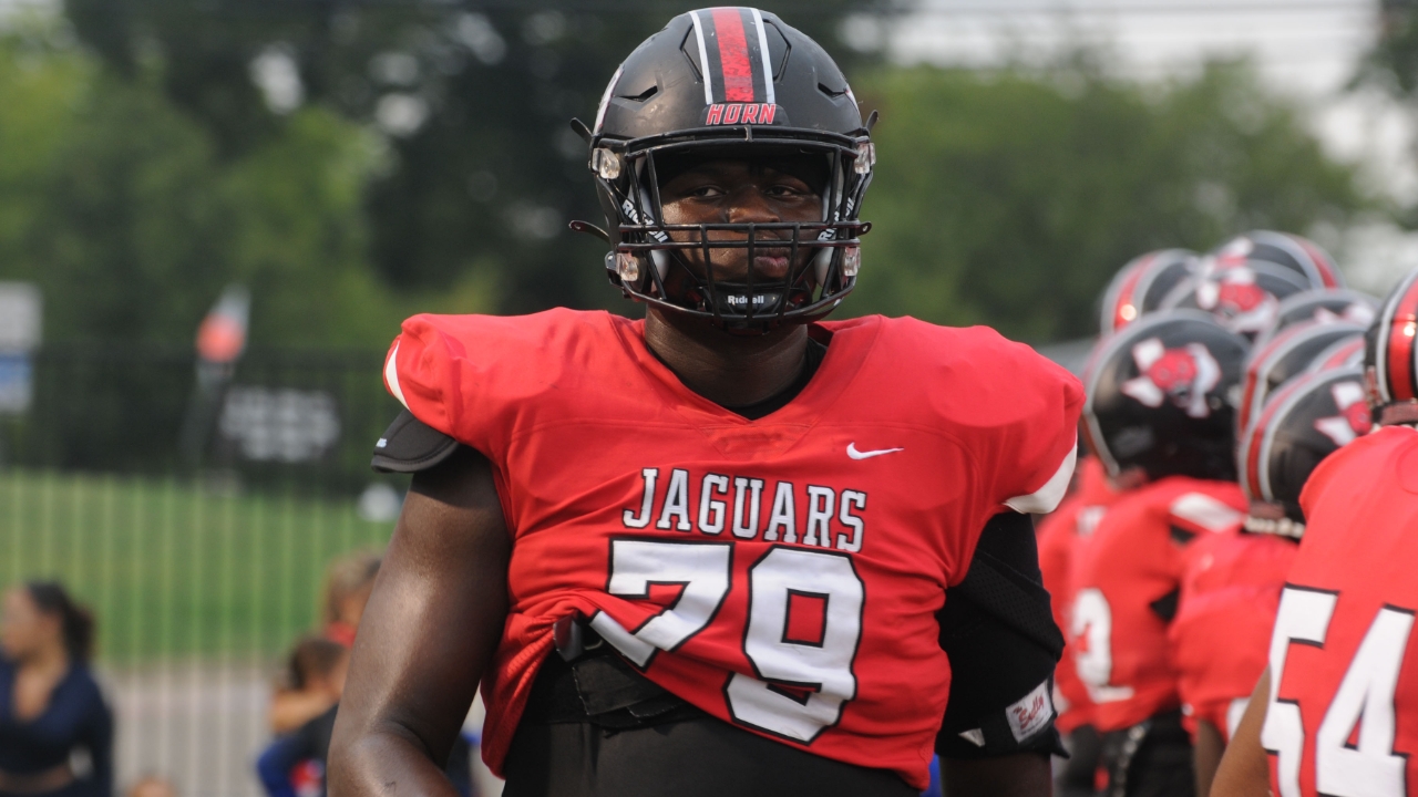 Mesquite Horn OT Lamont Rogers is a Massive Target in 2025