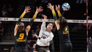 Texas A&M volleyball upended by Missouri at Reed Arena in four sets