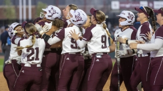 Hill's walk-off single lifts A&M to Friday night victory over Kentucky, 5-4