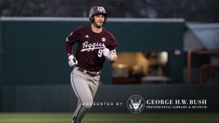 Hot start propels No. 3 A&M to series-clinching win on Saturday, 6-3