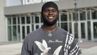 2025 OL Henry Fenuku reviews his 'amazing' first trip to Texas A&M