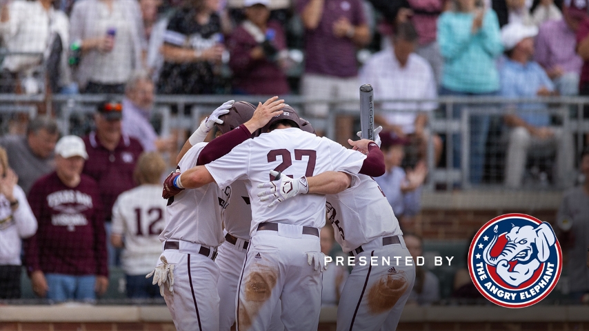 No. 1 Texas A&M holds off Houston after surviving late scare, 13-11