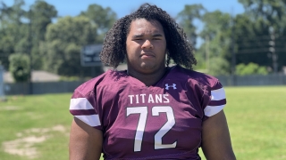 Texas A&M OL commit Josh Moses continues to grow bonds with staff