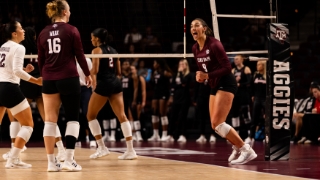 7-0: SEC's lone unbeaten, Aggies stayed perfect with sweep of Louisiana