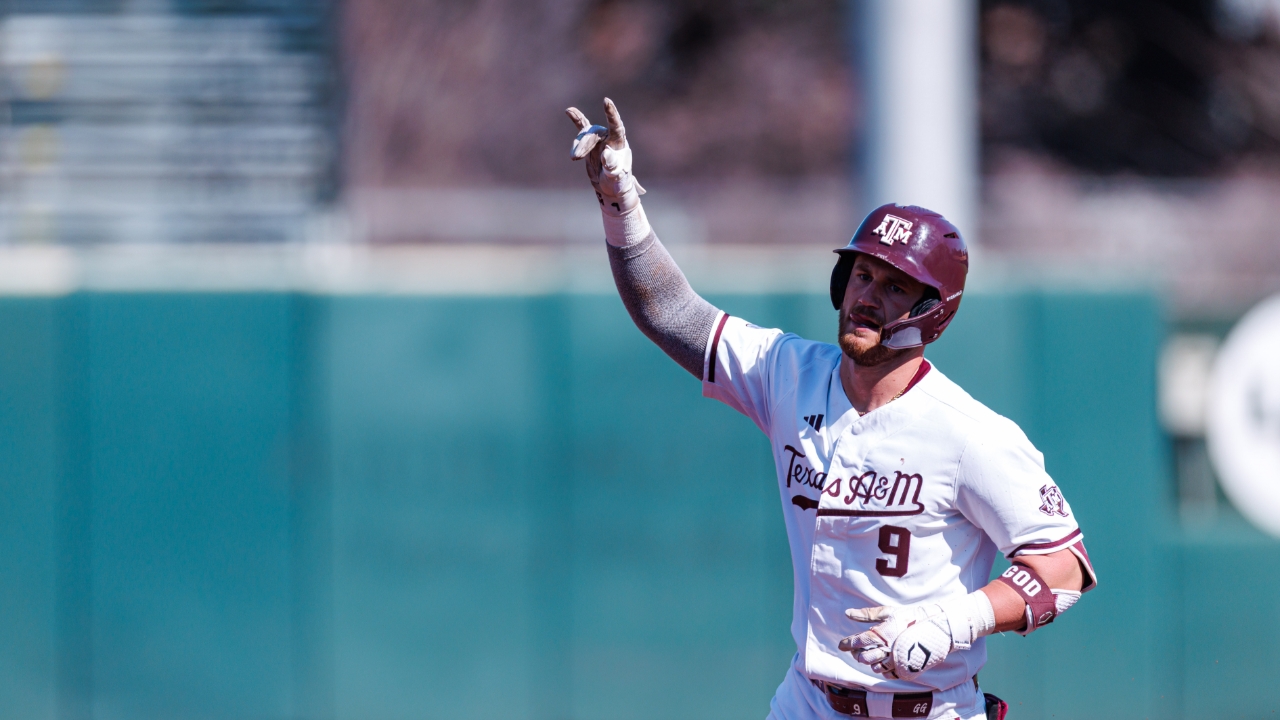 Bats erupt as No. 25 Texas A&M blasts Missouri to claim series