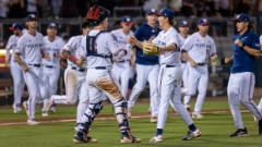 Doubleheader sweep clinches second straight SEC series victory