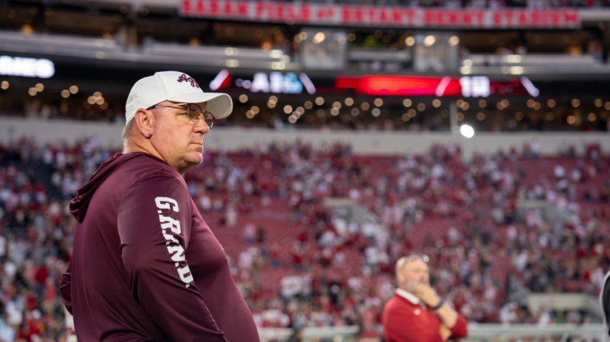 Fourth-down fumble leads to all-too-familiar outcome
